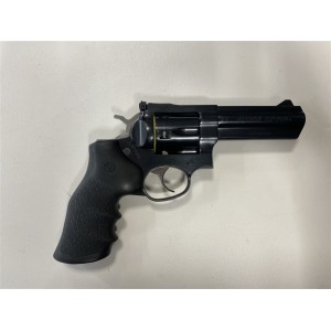 Pistola revolver di marca Ruger calibro 357 magnum modello GP 100 4"