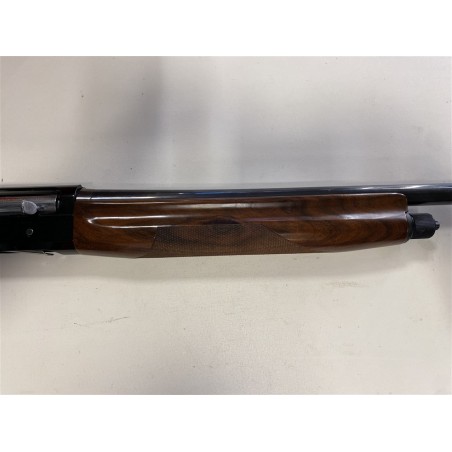 Fucile semiautomatico di marca Benelli calibro 12 modello centro