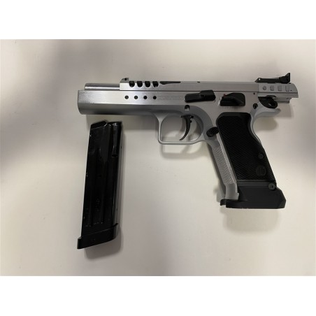 Pistola semiautomatica di marca Tanfoglio calibro 9x21 modello limited custom