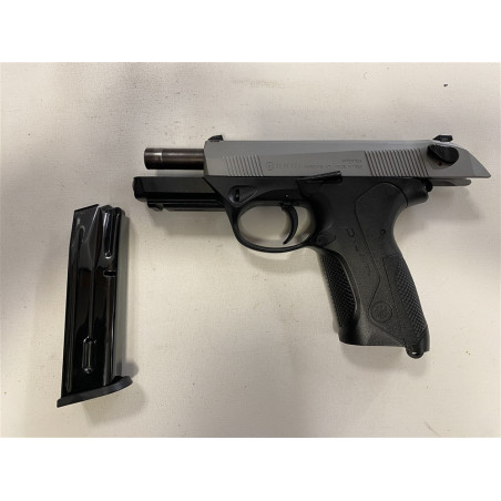 Pistola semiautomatica di marca Beretta calibro 9x21 modello px4 storm inox