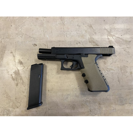 Pistola semiautomatica di marca Glock calibro 40 S&W modello 22