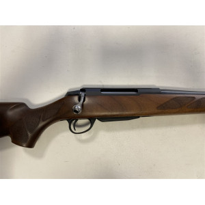 Carabina bolt action di marca Tikka calibro 223 rem. modello T3X hunter canna 57cm con stecher