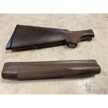 Calcio e asta di marca Benelli calibro 12 per fucile semiautomatico montefeltro extra leggero.