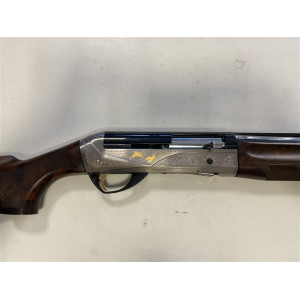 Fucile semiautomatico di marca Benelli calibro 12 modello raffaello legacy canna 66 S.I.