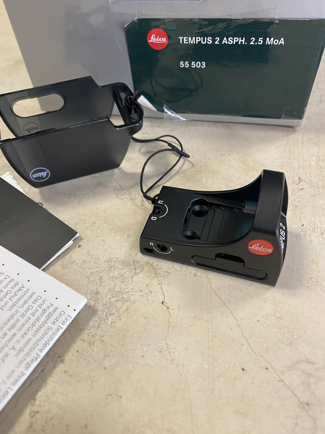 RED DOT DI MARCA LEICA MODELLO TEMPUS 2 ASPH 2.5 MOA