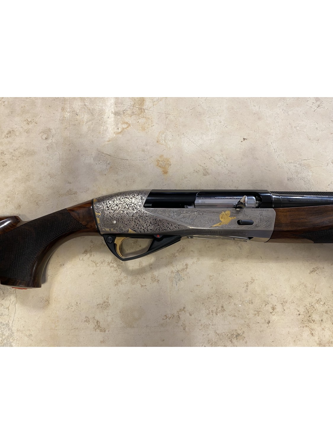 Fucile semiautomatico di marca Benelli calibro 12 modello raffaello 50