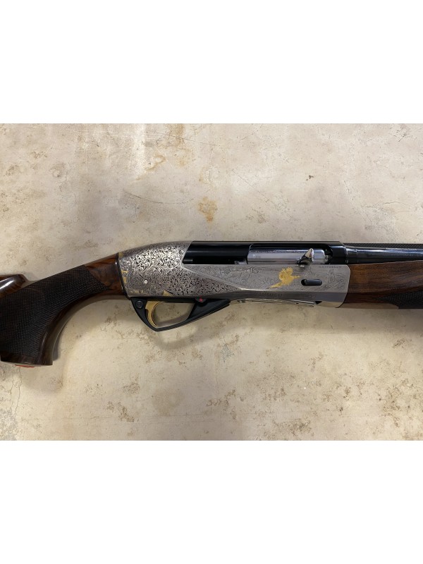 Fucile semiautomatico di marca Benelli calibro 12 modello raffaello 50