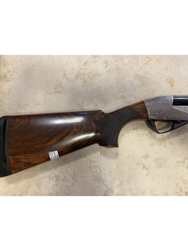 Fucile semiautomatico di marca Benelli calibro 12 modello raffaello 50