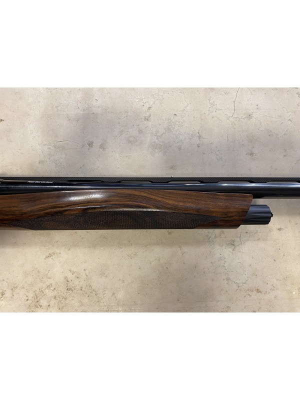 Fucile semiautomatico di marca Benelli calibro 12 modello raffaello 50