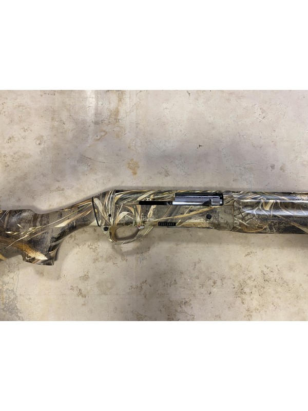 Fucile semiautomatico di marca Benelli calibro 12 modello raffaello elegant