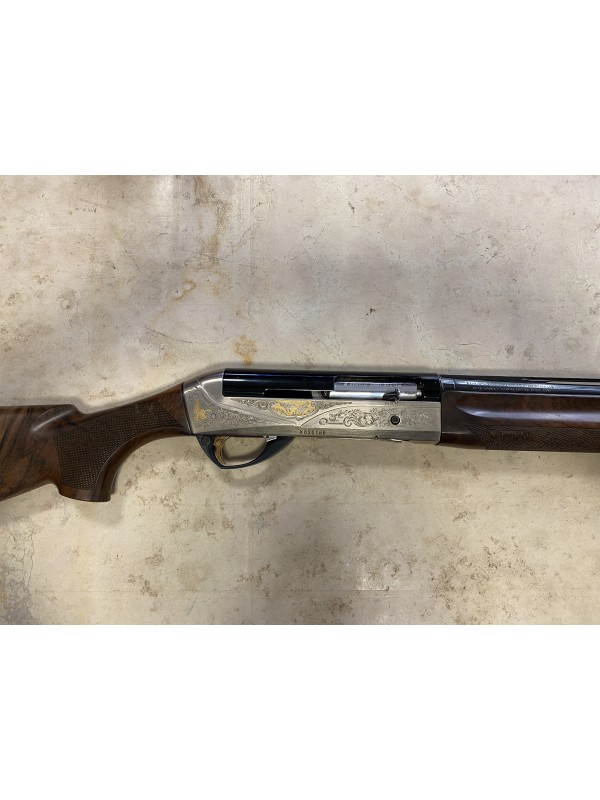 Fucile semiautomatico di marca Benelli calibro 20 modello mania
