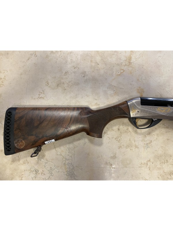 Fucile semiautomatico di marca Benelli calibro 20 modello mania