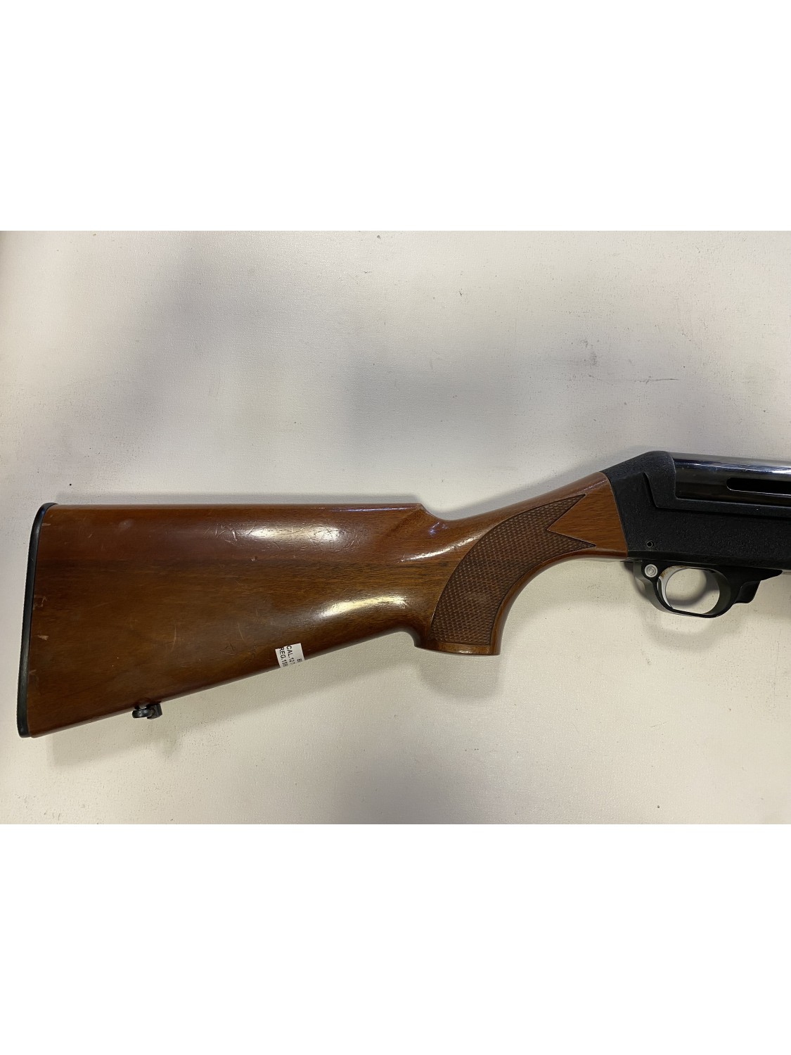 Fucile semiautomatico di marca Benelli calibro 12 modello 121