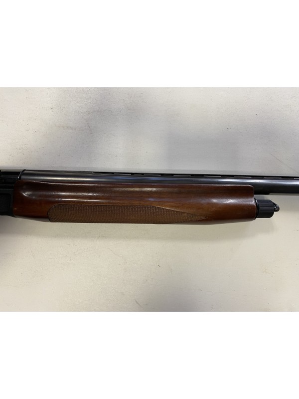 Fucile semiautomatico di marca Benelli calibro 12 modello 121