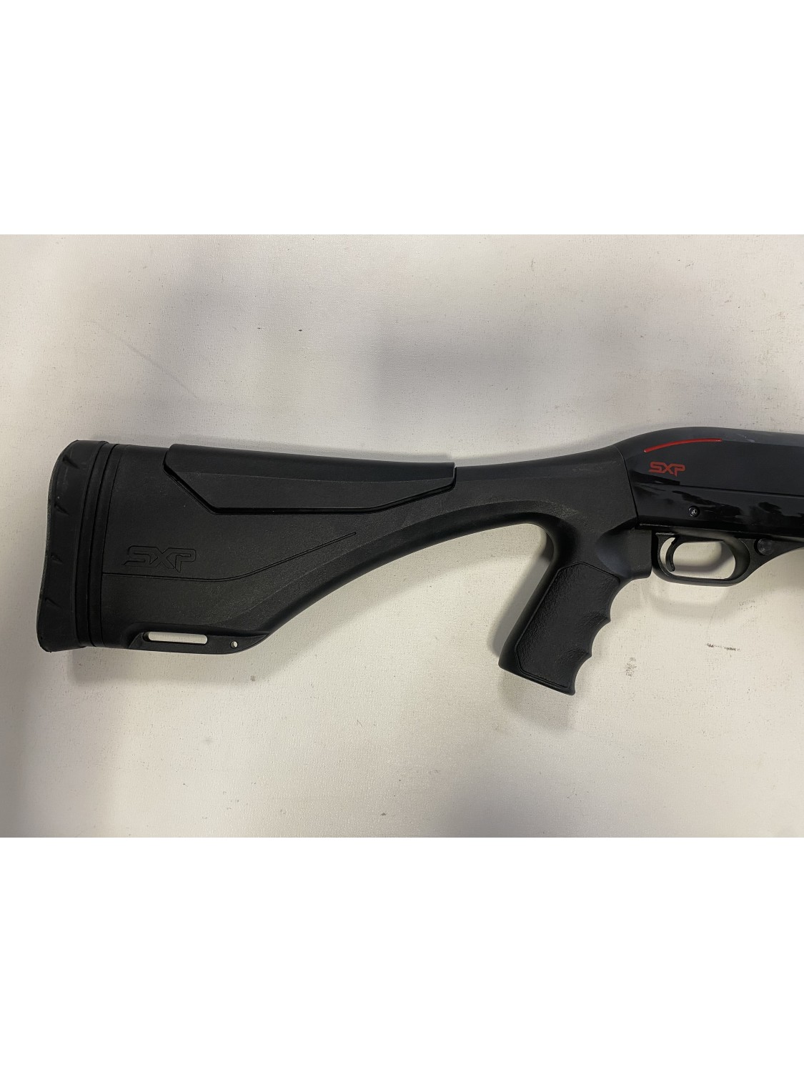 Fucile a pompa di marca Winchester calibro 12 modello sxp