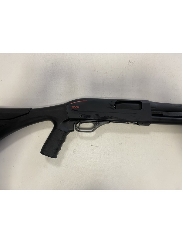 Fucile a pompa di marca Winchester calibro 12 modello sxp
