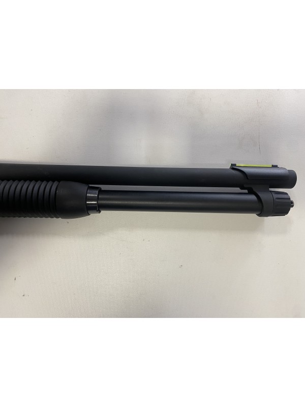 Fucile a pompa di marca Winchester calibro 12 modello sxp