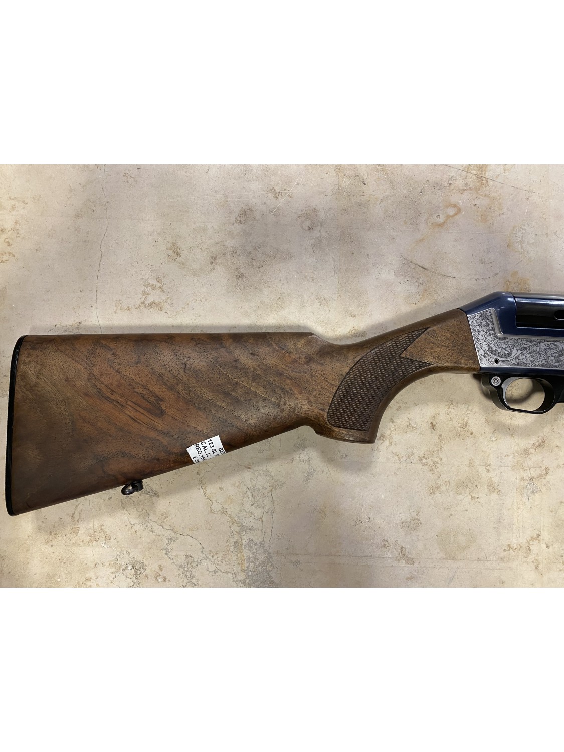 Fucile semiautomatico di marca Benelli calibro 12 modello 123 sl 80