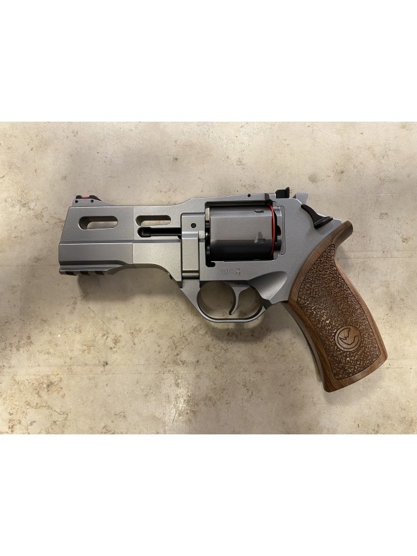Revolver di marca Rhino calibro 357 mag. modello 40DS