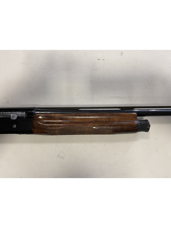 Fucile semiautomatico di marca Benelli calibro 28 modello raffaello