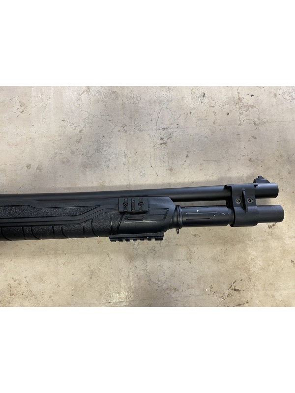 Fucile semiautomatico di marca Derya calibro 12 modello lion xt