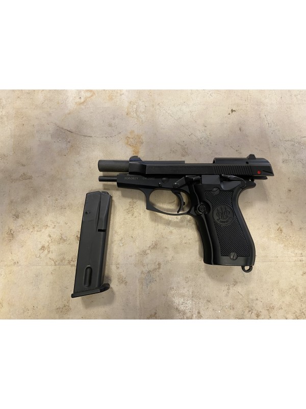 Pistola semiautomatica di marca Beretta calibro 380 auto modello 84fs