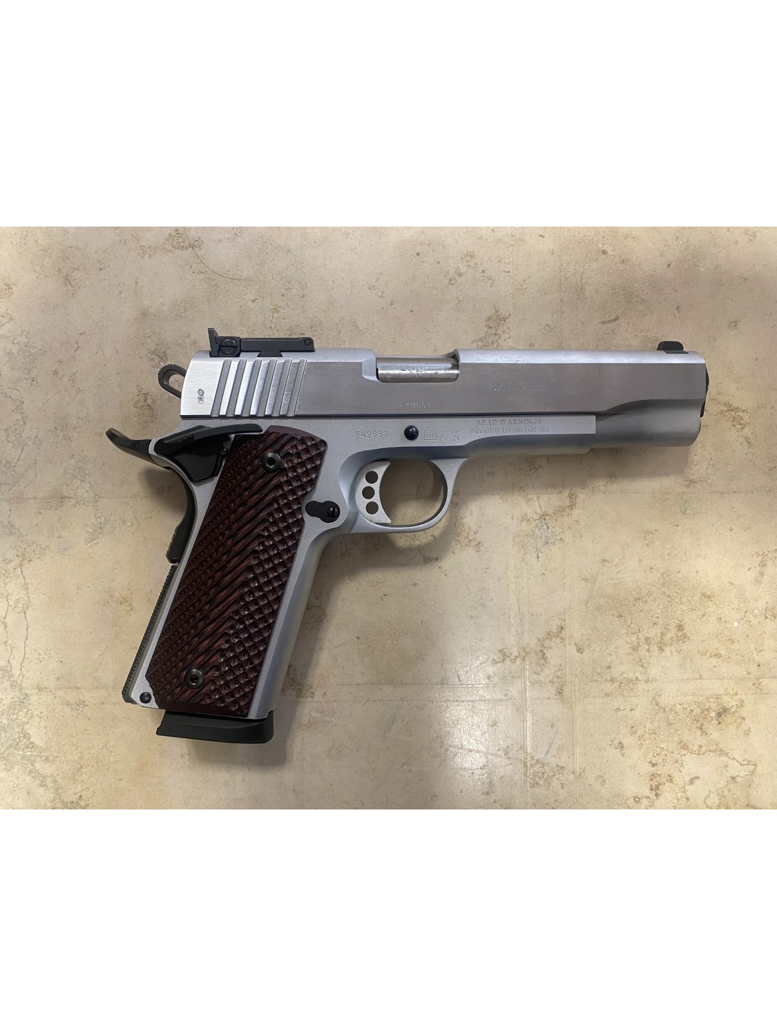 Pistola semiautomatica di marca Tanfoglio calibro 9x21