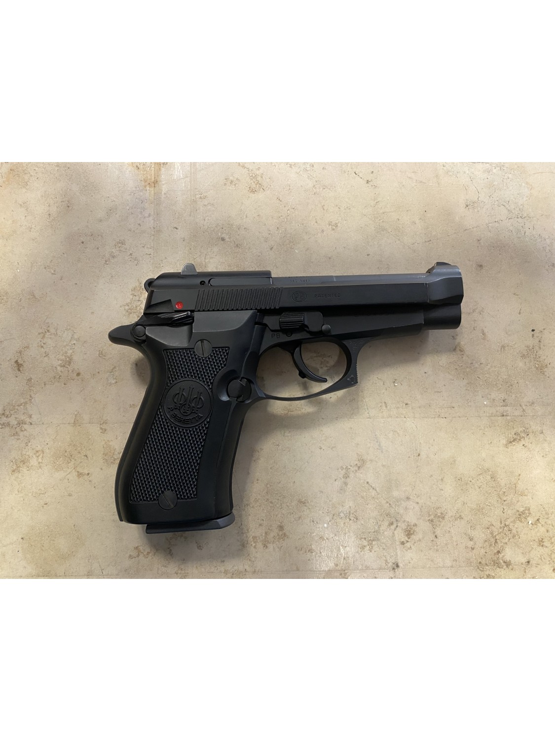 Pistola semiautomatica di marca P. Beretta calibro 380 auto modello 84