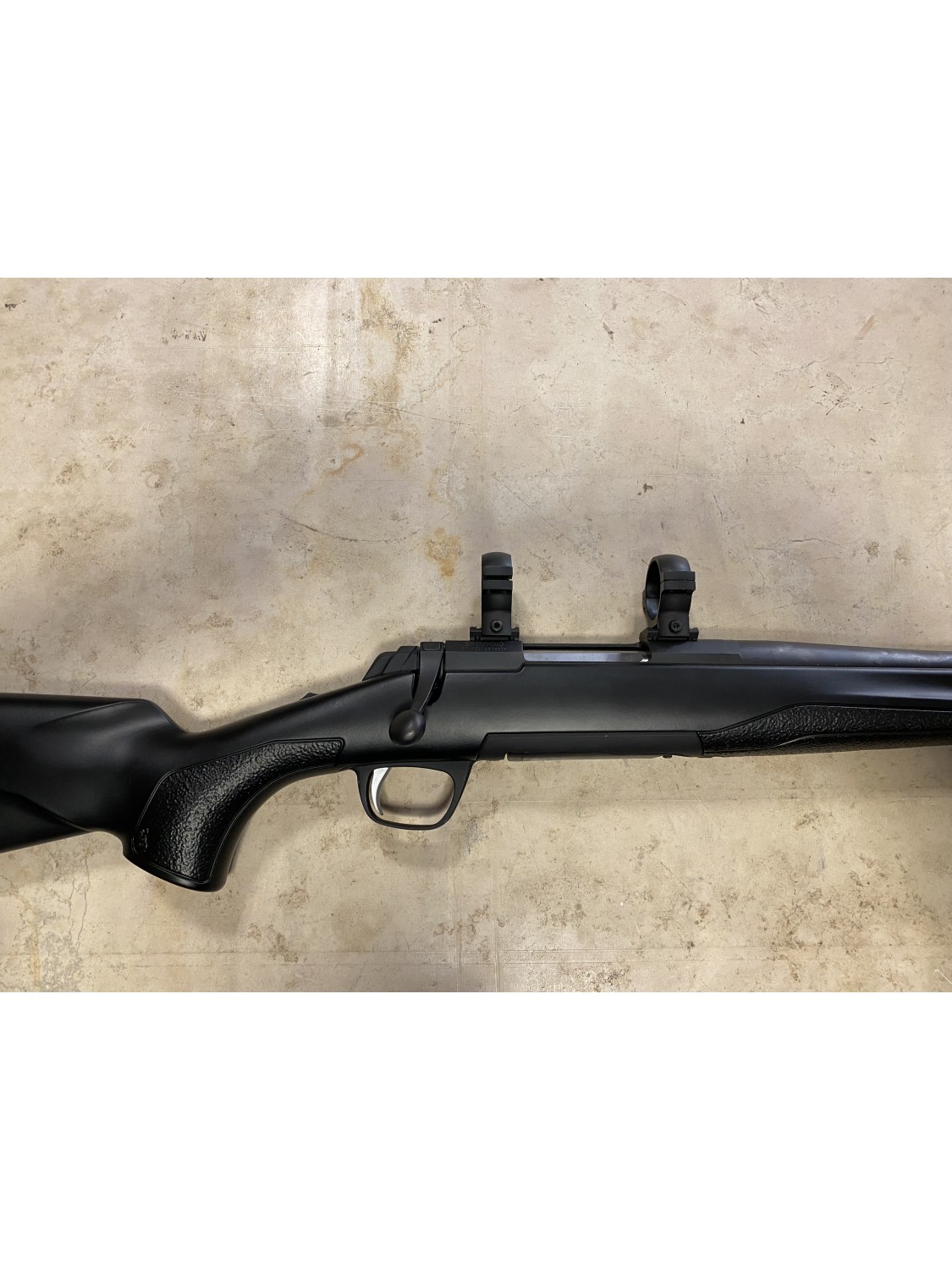 Carabina bolt action di marca Browning calibro 308 win.