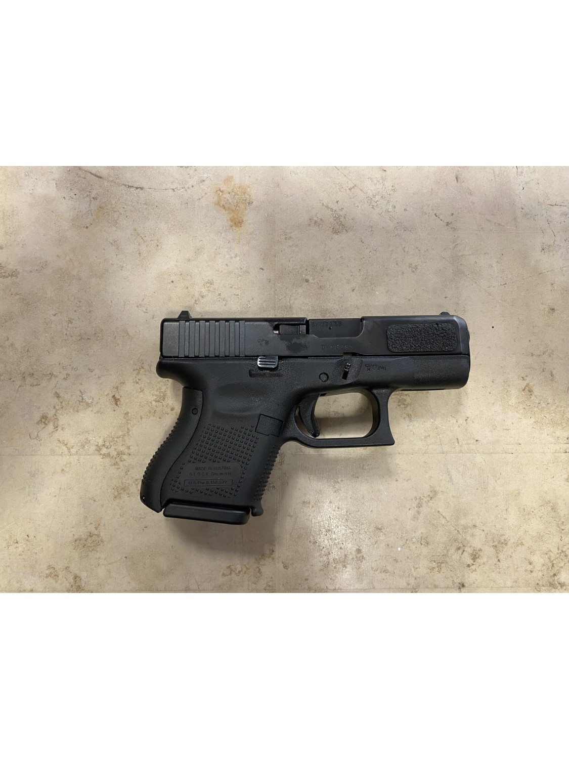 Pistola semiautomatica di marca Glock calibro 9x21 modello 26 gen.5