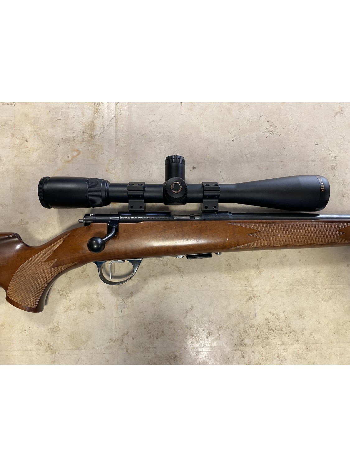 Carabina bolt action di marca Anschutz calibro 22 LR modello 1710