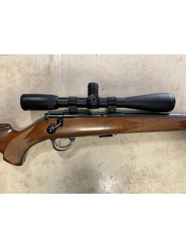 Carabina bolt action di marca Anschutz calibro 22 LR modello 1710