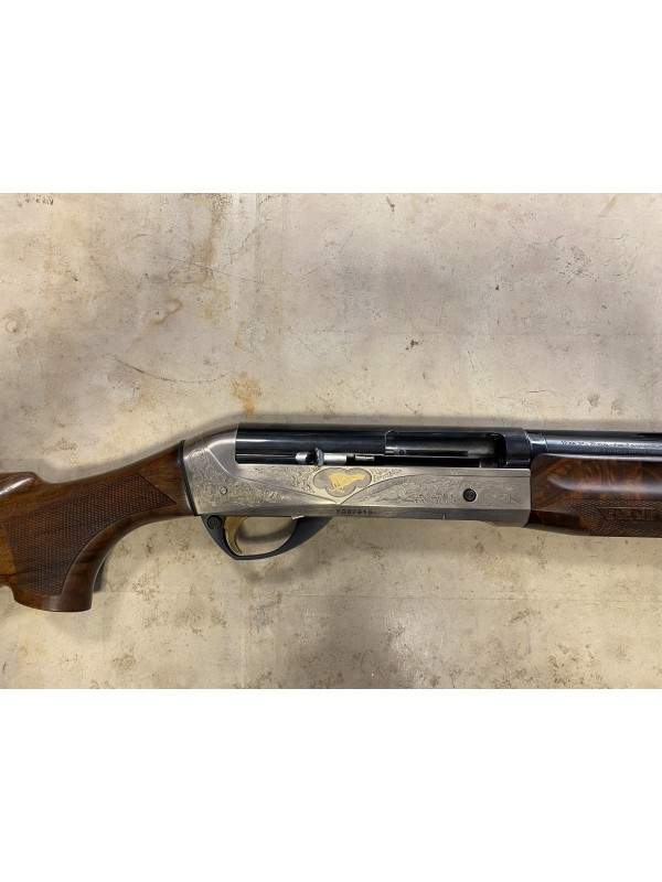 Fucile semiautomatico di marca Benelli calibro 12 modello dynamic