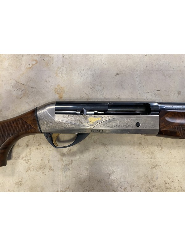 Fucile semiautomatico di marca Benelli calibro 12 modello dynamic