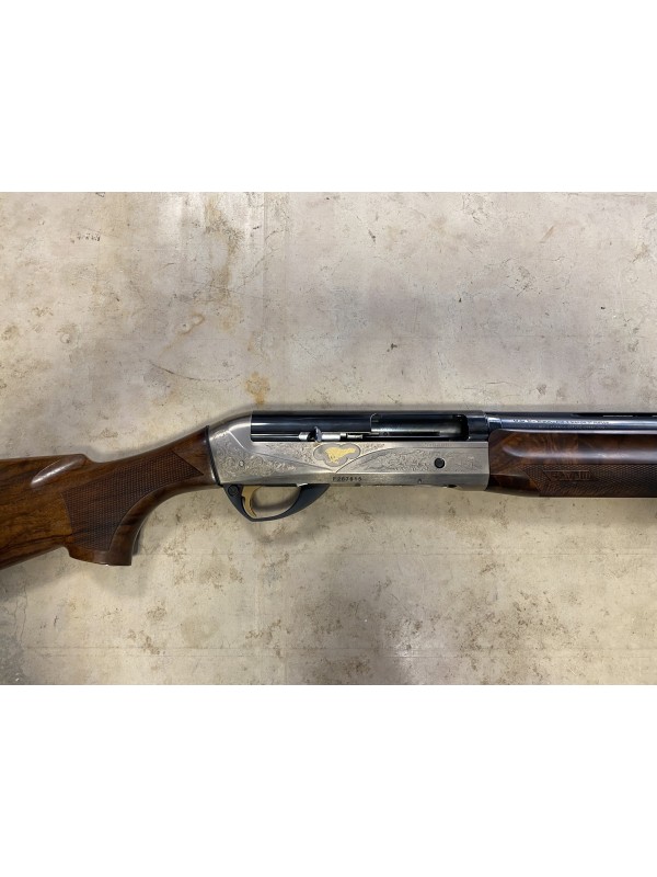 Fucile semiautomatico di marca Benelli calibro 12 modello dynamic