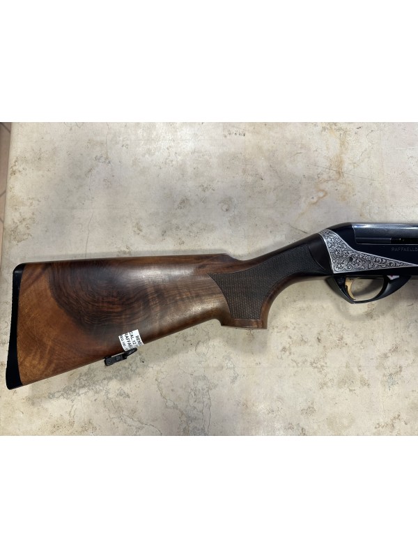 Fucile semiautomatico di marca Benelli calibro 12 modello raffaello elegant