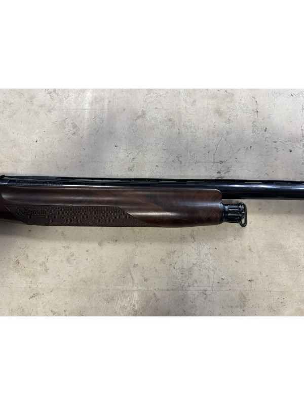 Fucile semiautomatico di marca Benelli calibro 12 modello raffaello elegant