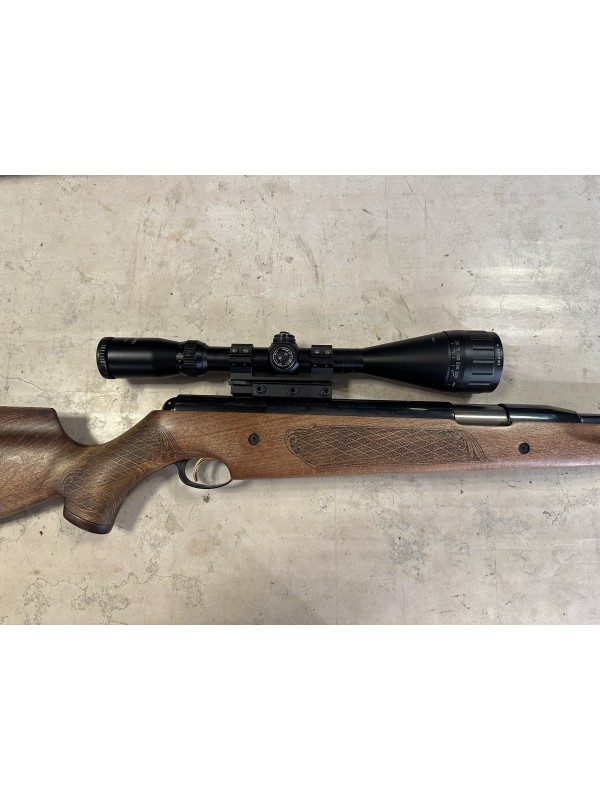 Carabina ad aria compressa di marca Air Arms calibro 4,5 full