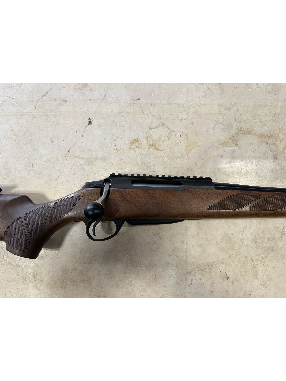 Carabina bolt action di marca Tikka calibro 223 remington modello T3X