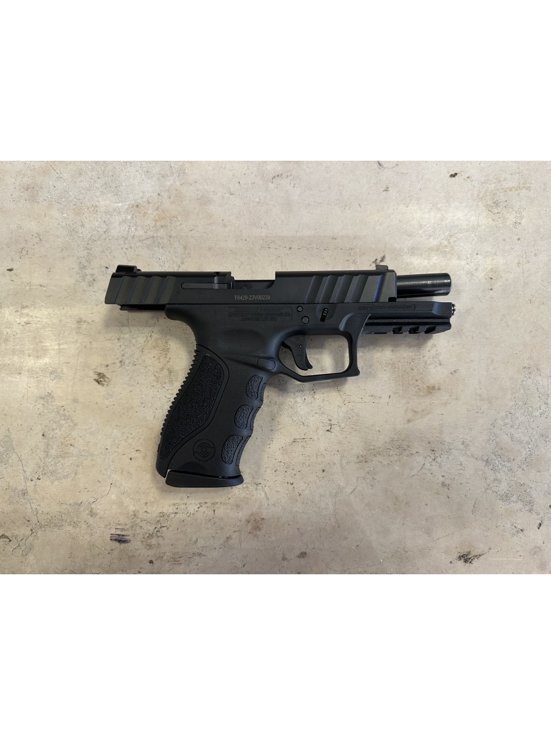 Stoeger STR-9L cal.9x21
