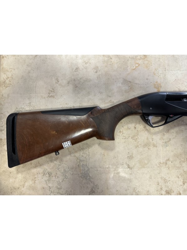 Fucile semiautomatico di marca Benelli calibro 12 modello raffaello
