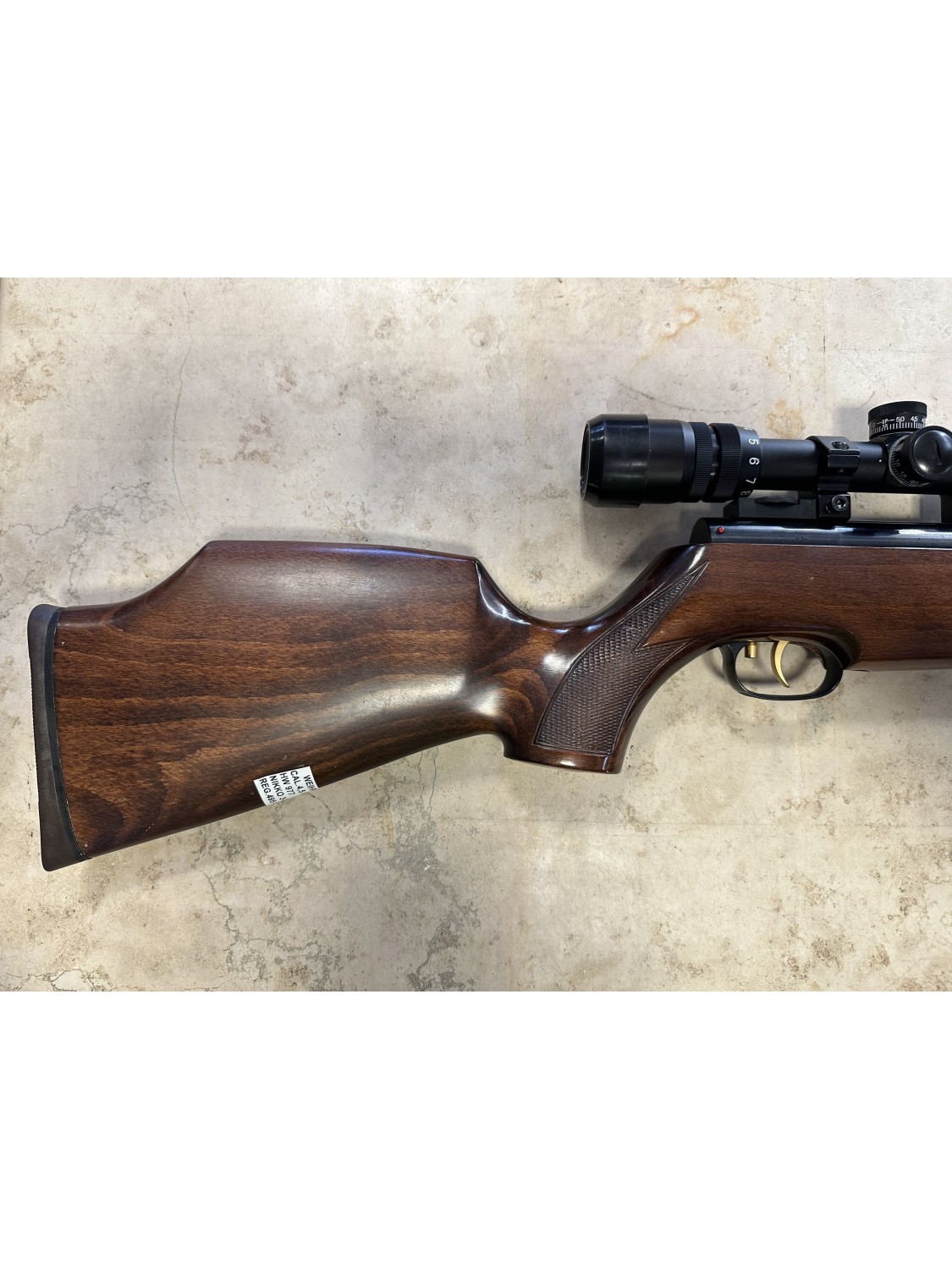 Carabina ad aria compressa di marca Weihrauch HW977