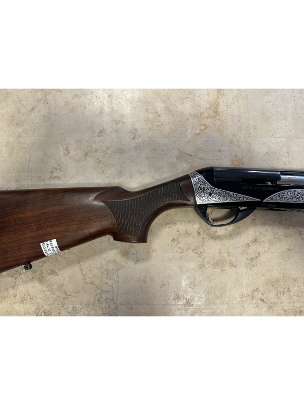 Fucile semiautomatico di marca Benelli calibro 12 modello raffaello