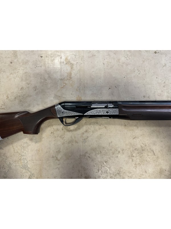 Fucile semiautomatico di marca Benelli calibro 12 modello raffaello