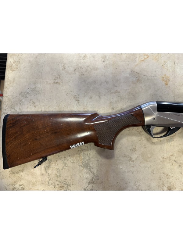 Fucile semiautomatico di marca Benelli calibro 12 modello raffaello
