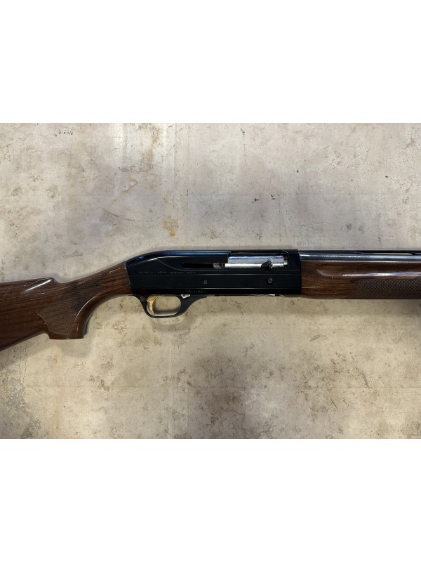 Fucile semiautomatico di marca Benelli calibro 20 modello montefeltro