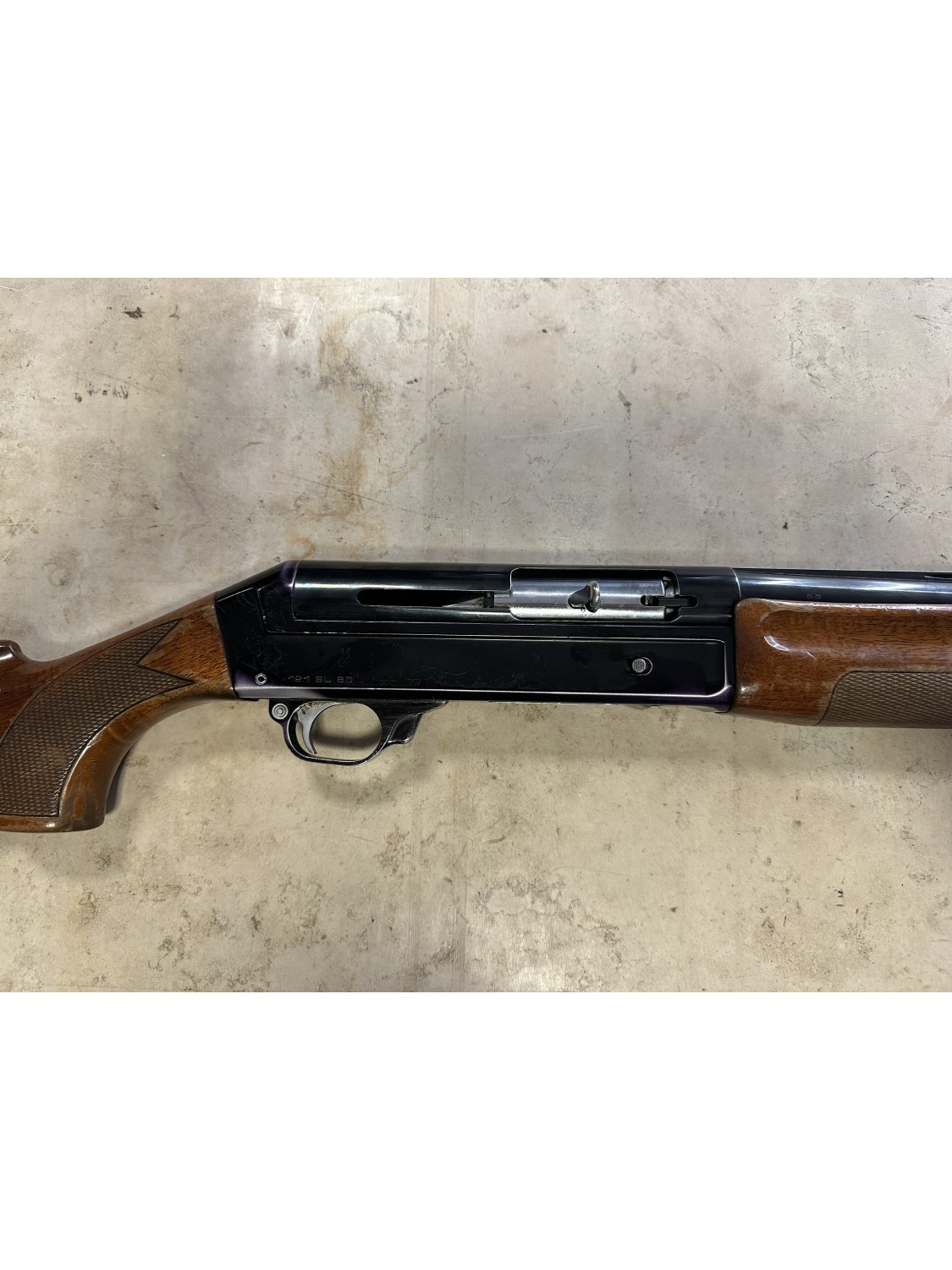 Fucile semiautomatico di marca Benelli calibro 12 modello 121 sl 80