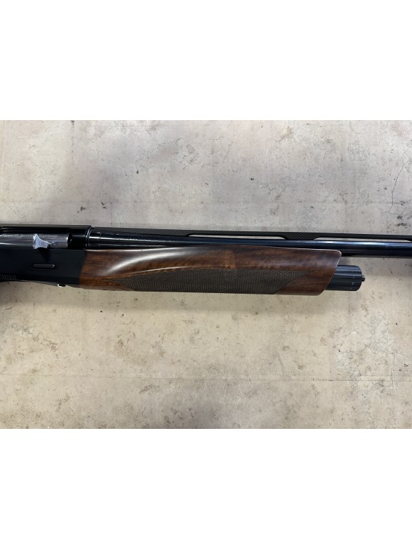 Fucile semiautomatico di marca Benelli calibro 28 modello ethos black