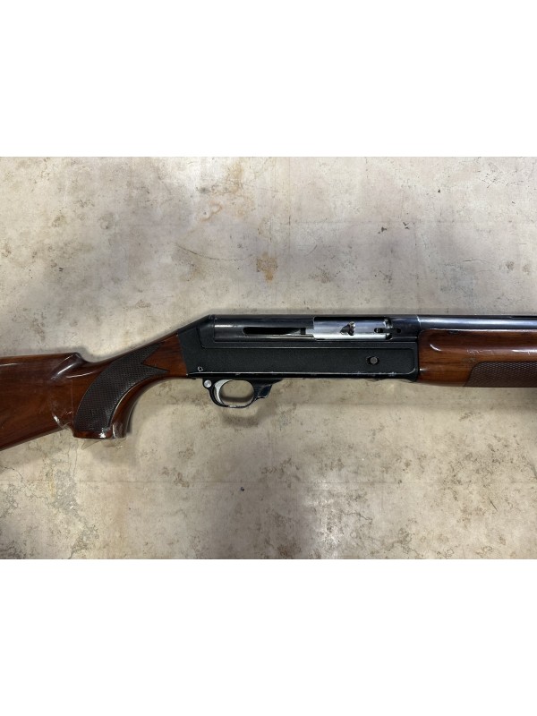 Fucile semiautomatico di marca Benelli calibro 12 modello 121