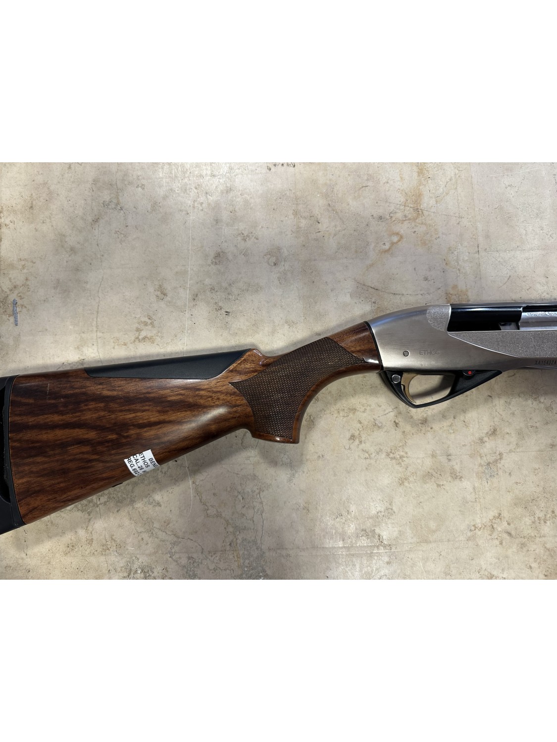 Fucile semiautomatico di marca Benelli calibro 28 modello ethos